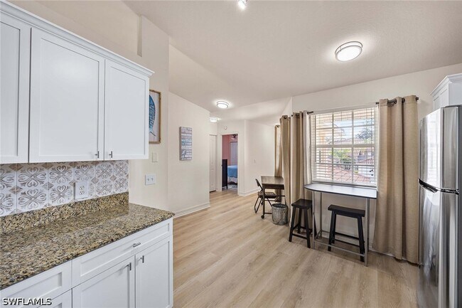 Photo - 640 Luisa Ln