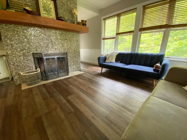 Photo - 512 Riverwalk Rdg Rd