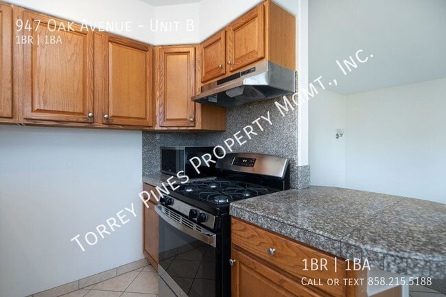 Photo - 947 Oak Ave Unit B
