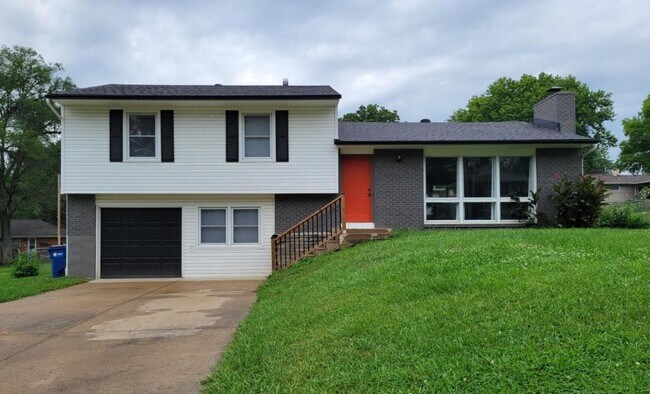 Building Photo - 820 Natchez Ave Rental