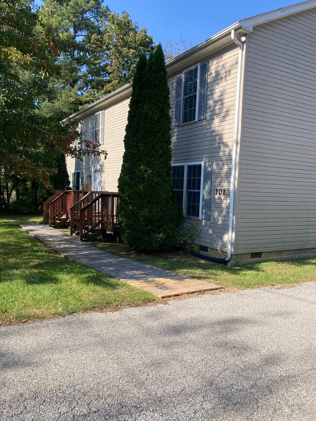 Photo - 103-2 Country Club Dr SE Unit 1