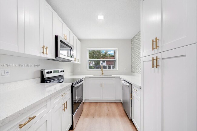 Photo - 14725 SW 107th Terrace House
