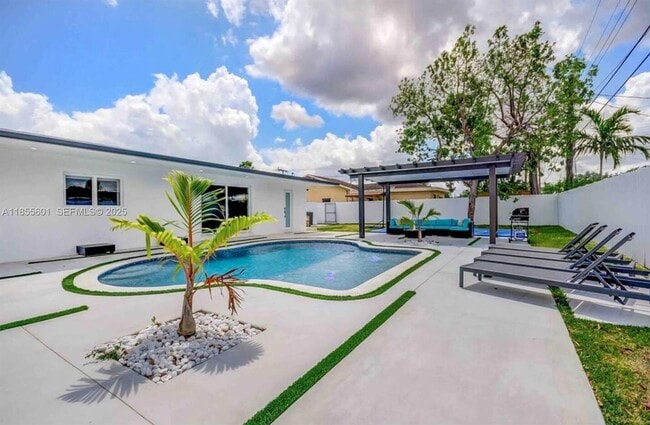 Photo - 3530 SW 104th Ave