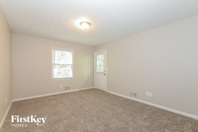 Photo - 4315 Marjorie Rd SW