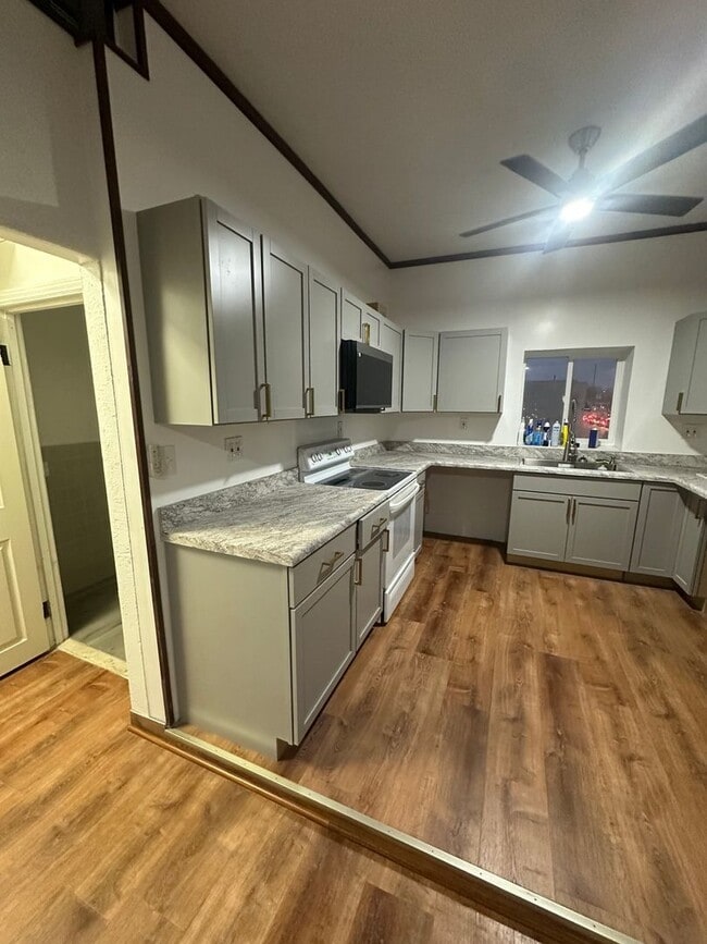 Photo - 4114 Secor Rd
