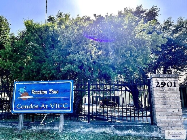 Photo - 6744 Central Blvd