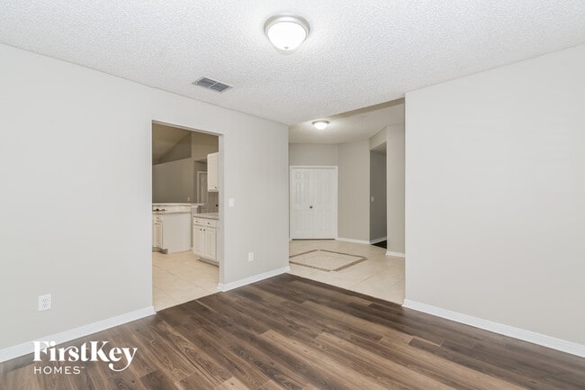 Photo - 1147 McGirts Creek Ct