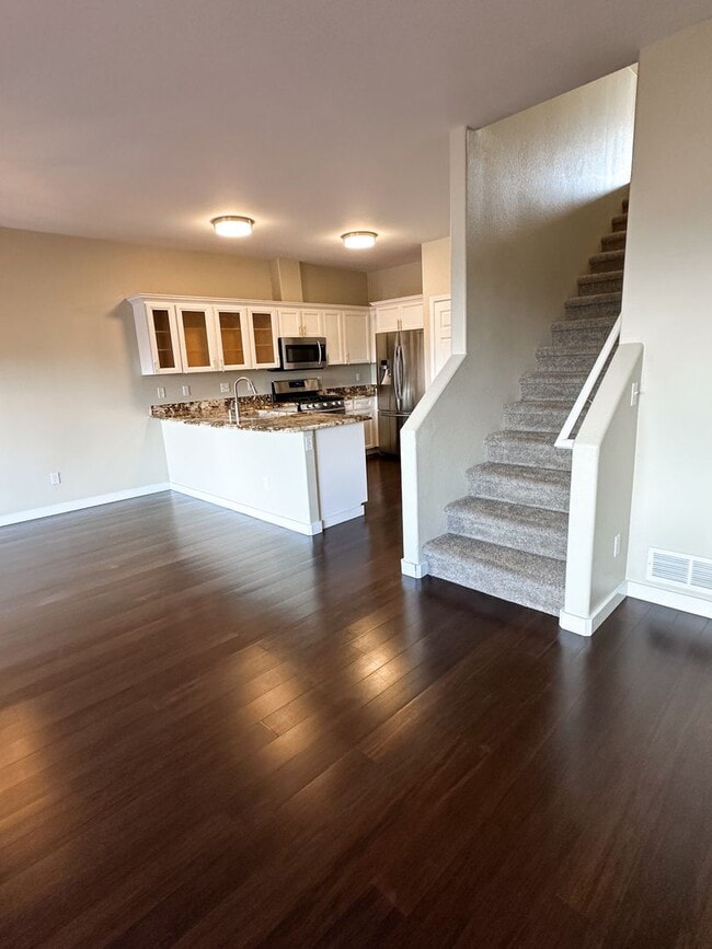 Photo - Beautiful Duplex, High End Finishes with LAKE FRONT VIEWS!