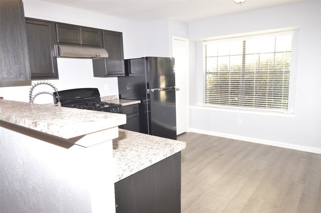 Photo - 5214 Beaverhill Dr