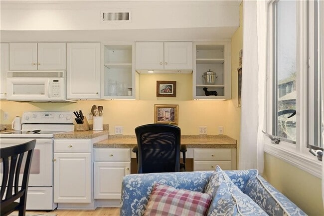 Photo - 216 Goddard Row