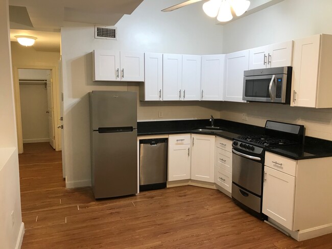 Building Photo - 45 Hemenway St Rental