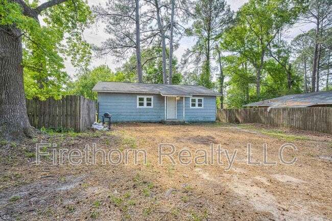 Photo - 2719a Meadowbrook Dr