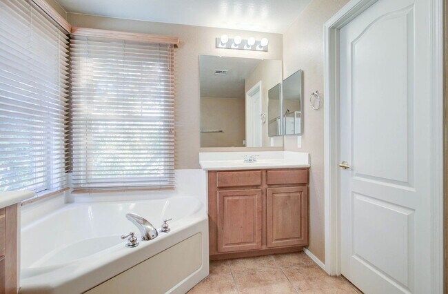 Photo - 15882 N 172nd Ln