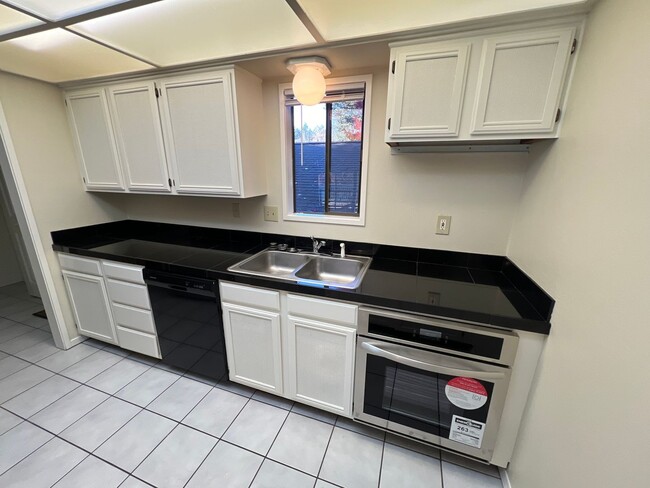 Photo - Large Updated Two Bedroom Condo in South Salem with a Deck and Patio