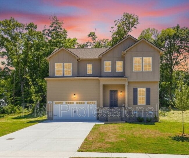 Building Photo - 408 Legends Court