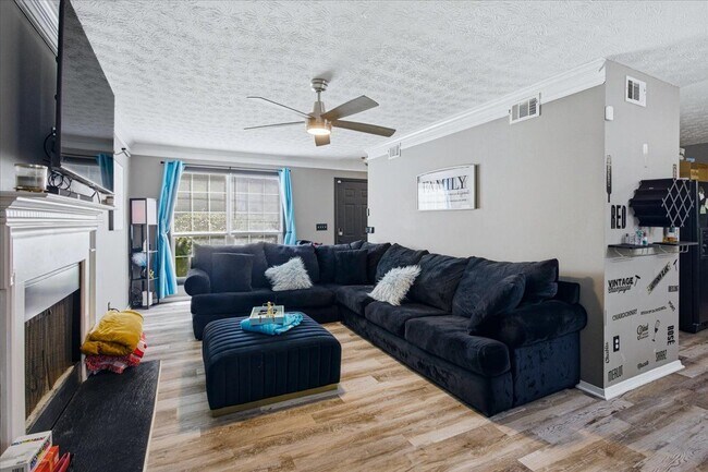 Photo - 1459 Bridgewater Branch