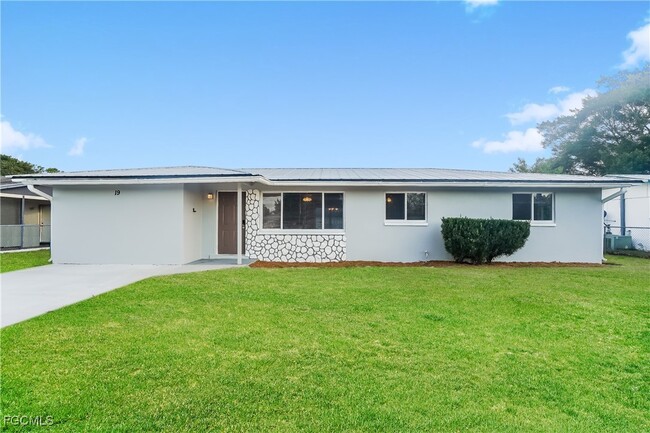 Building Photo - 19 Kingsman Cir