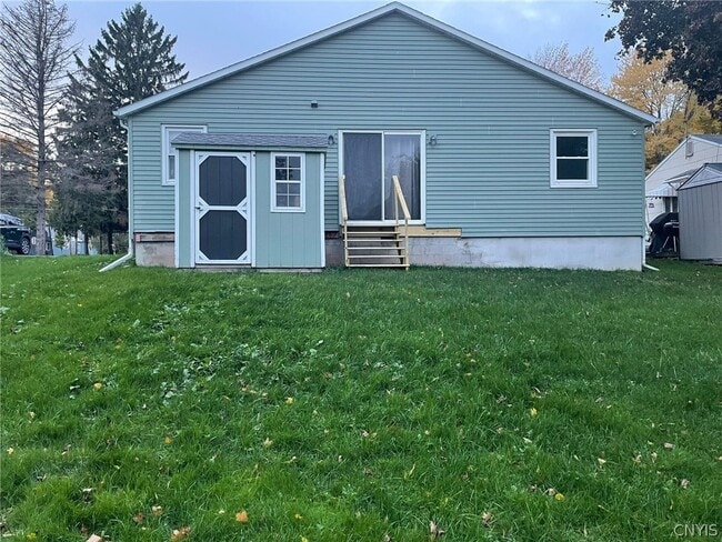 Photo - 104 Hills St