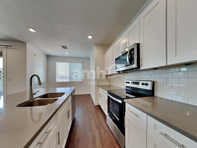 Photo - 6628 S 42nd Dr