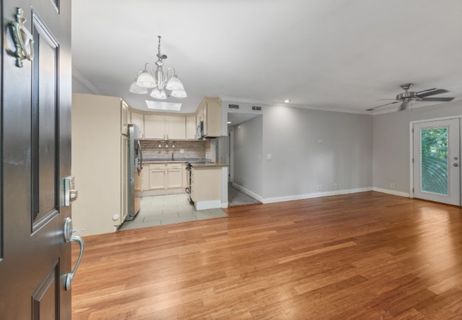 Photo - 601 Boyd Mill Ave Townhome