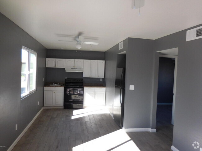 Building Photo - 1146 W Apache St Unit Apt 1