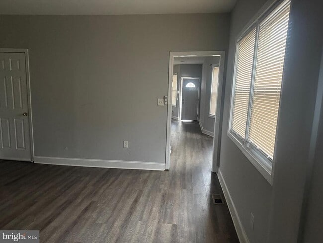 Photo - 1147 Indiana Ave