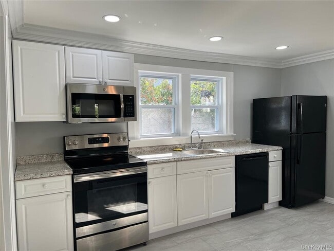 81 Heilman Ave