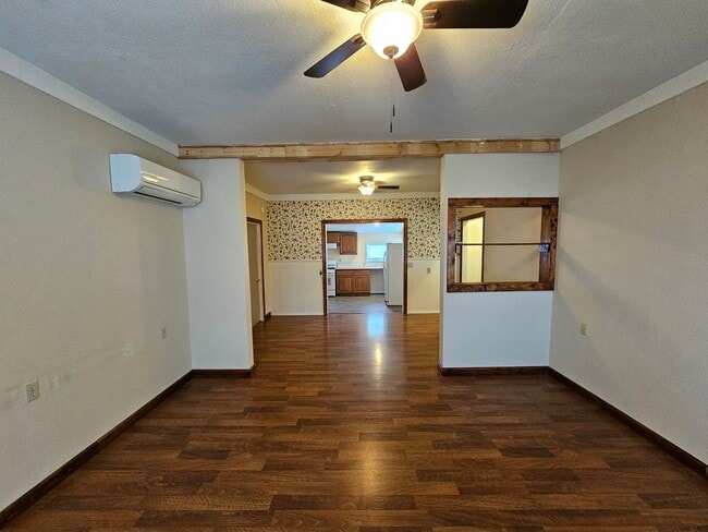 Photo - 495 F St