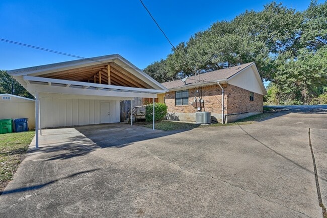 Photo - 600 E Stone St