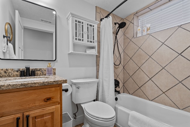 Photo - 518 Koneta Ct