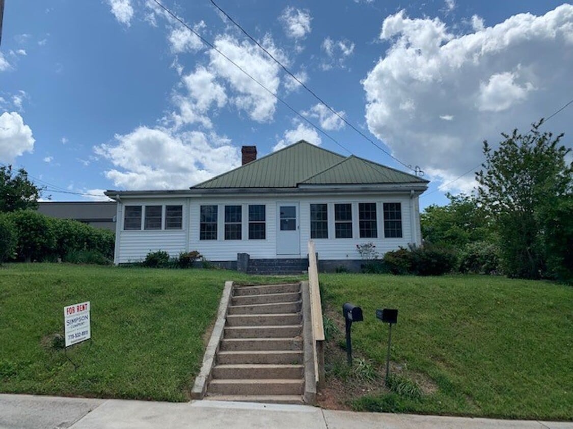 3 Bedroom Historic Gainesville Home - 3 Bedroom Historic Gainesville Home