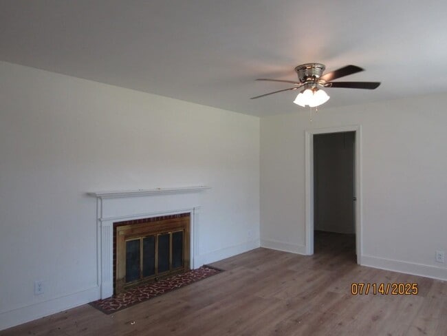 Photo - 608 13th Ave S