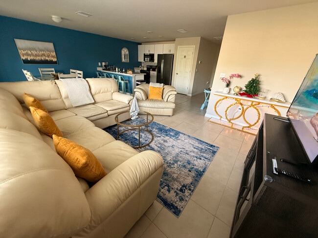 Photo - 13680 Drysdale Ave