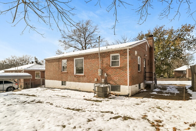 Photo - Fantastic 2bd/1ba home! Let yourself in!