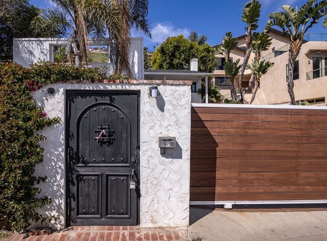 21563 Pacific Coast Hwy