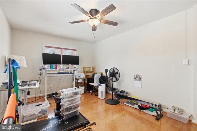 Photo - 3260 Gunston Rd