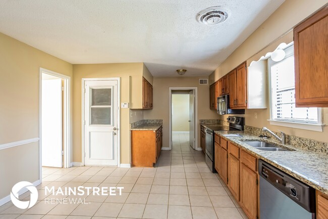 Photo - 6994 Oakland Chase