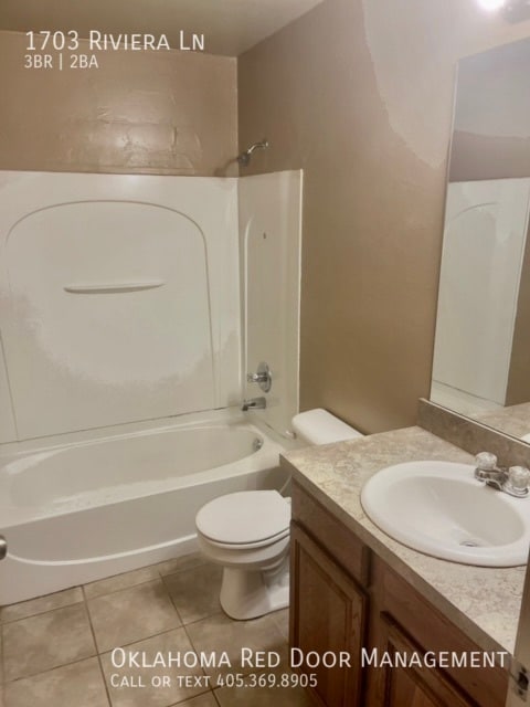 Photo - 1703 Riviera Ln