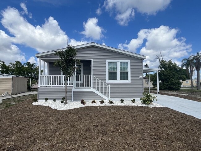 Building Photo - 587 Leopard Ln