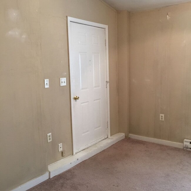 Photo - 110 W Walnut St Unit #4