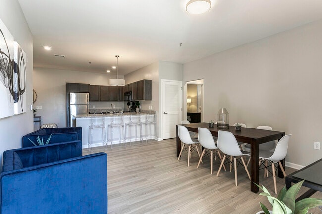Building Photo - Young High Flats Rental