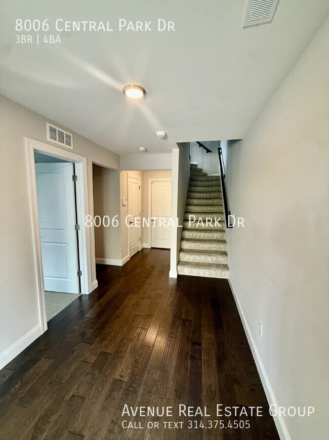 Photo - 8006 Central Park Dr