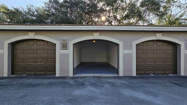 Building Photo - 5021 Wiles Rd Unit 307 Rental