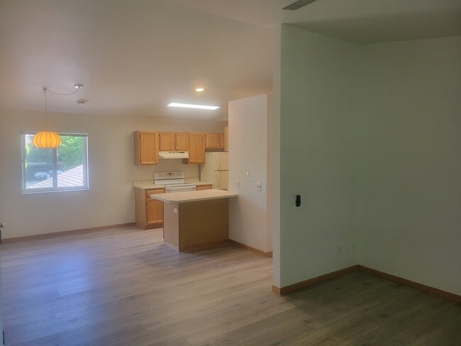 Photo - 118 W Windsor Ave Unit 118 W Windsor