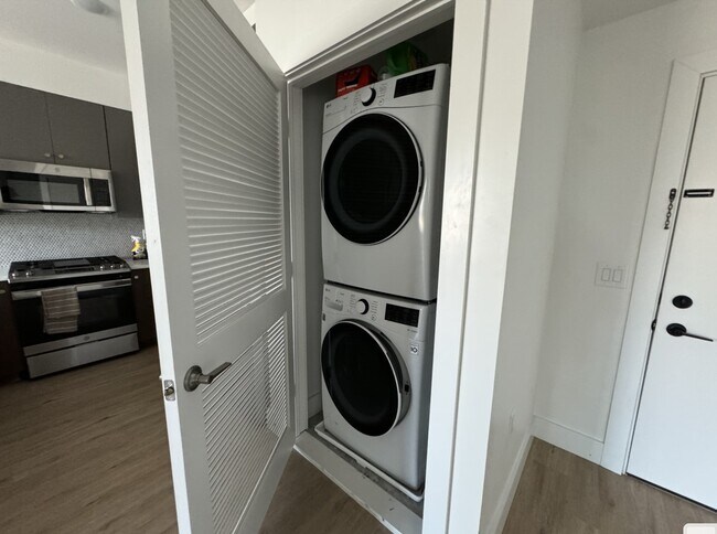 Photo - 276 Duncan Ave Unit 8