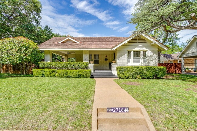 Building Photo - Beautifully Updated 3 Bedroom Home in the Heart of TCU