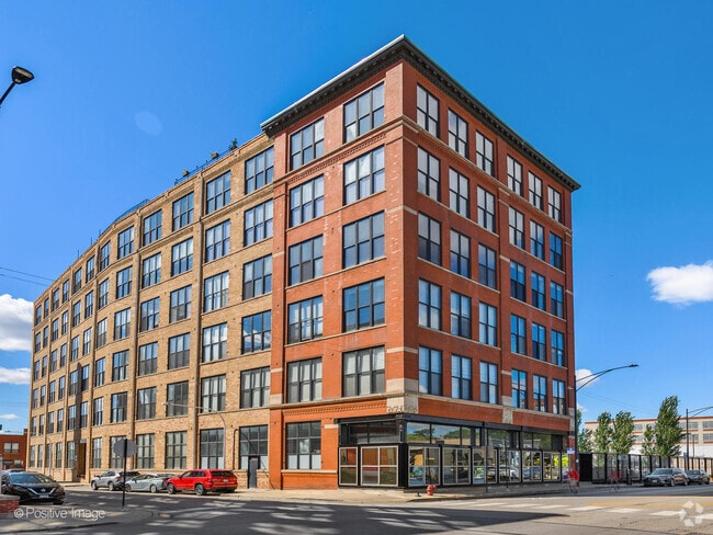 Building Photo - 1872 N Clybourn Ave Unit 113 Rental