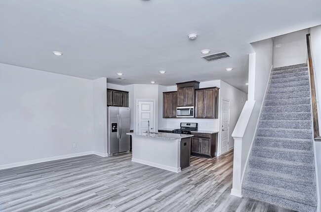 Photo - 126 Telford Dr