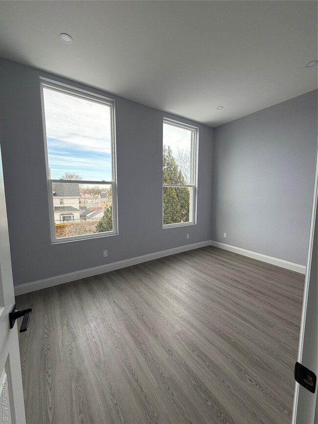 Photo - 222 Primrose Ave