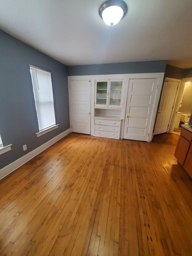 Photo - 3368-3374 N Booth St 6 unit